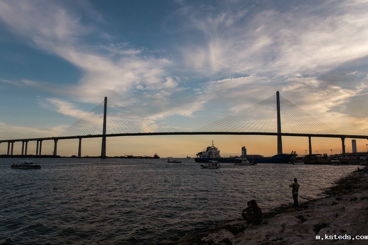 1682124566590106.jpeg 河流22.jpeg