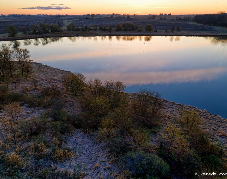 1687757460114944.jpeg 湖泊20.jpeg