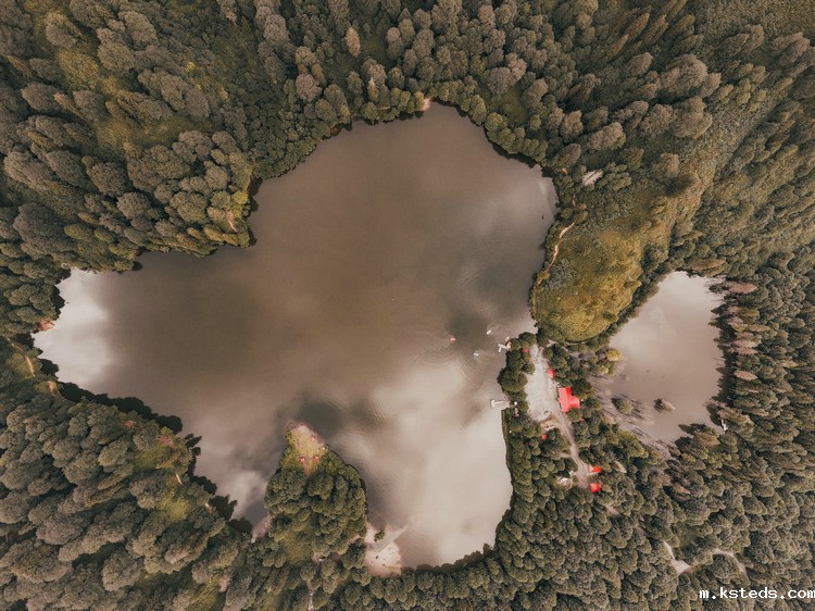 1696811960769581.jpeg 湖泊8.jpeg